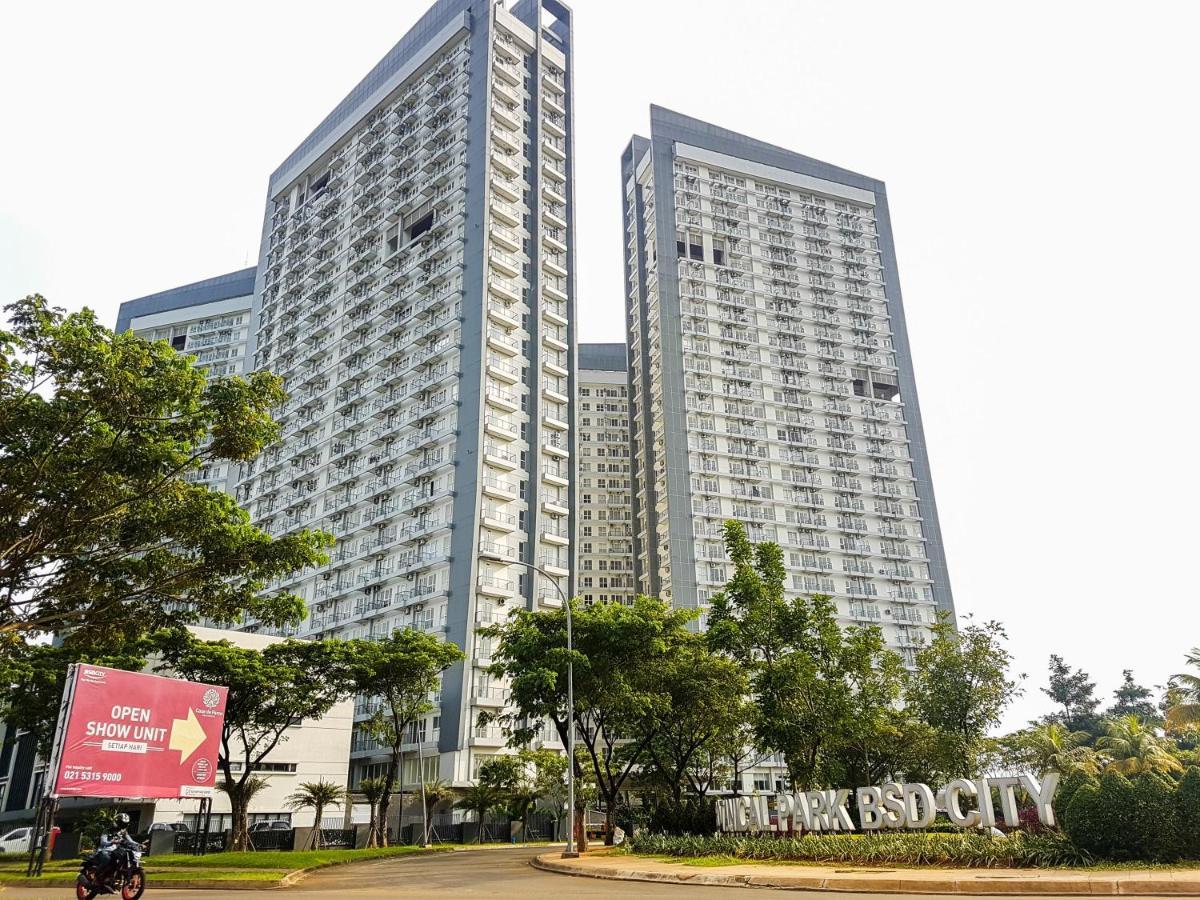 Cozy And Best View Studio Casa De Parco Apartment By Travelio Tangerang Exterior photo